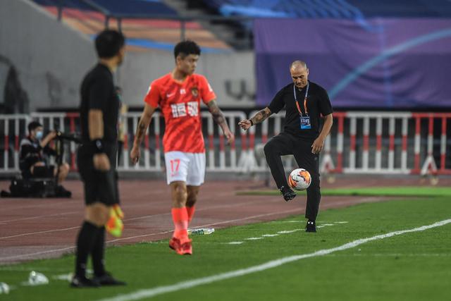 拜仁今夏不会再引进新前锋
